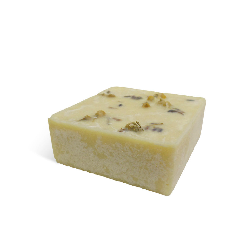 Aura Cleansing Solid Scrub Salt Bar